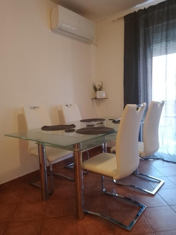 Apartman Lean 普拉 外观 照片