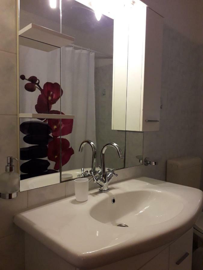 Apartman Lean 普拉 外观 照片